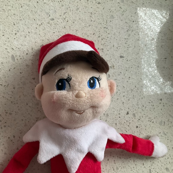 Two plush Elf on the Shelf plush shelf sitter dolls - Picture 4 of 6